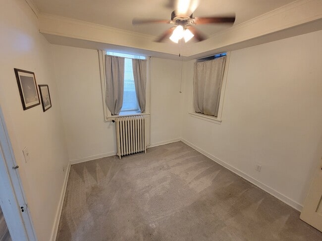 Building Photo - 1338 Main St