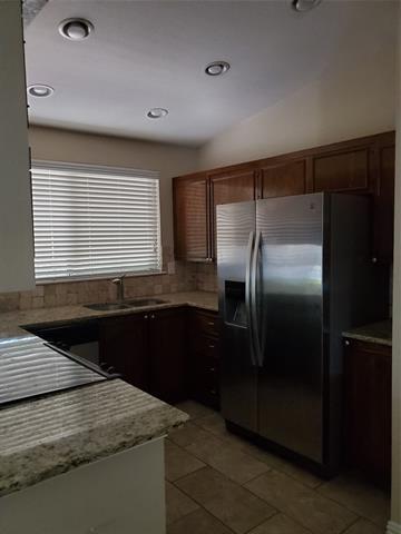 Building Photo - 1114 W Northgate Dr