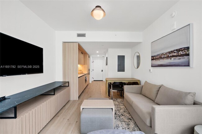 Foto del edificio - 225 N Miami Ave