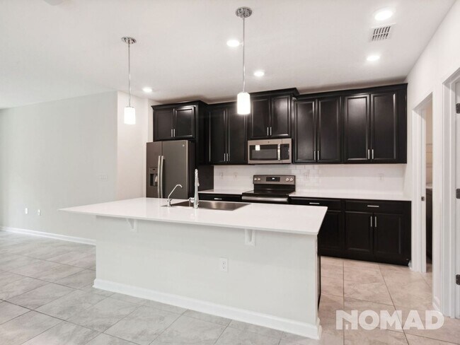 Building Photo - 5 Bedroom Single Family Home in Ocoee