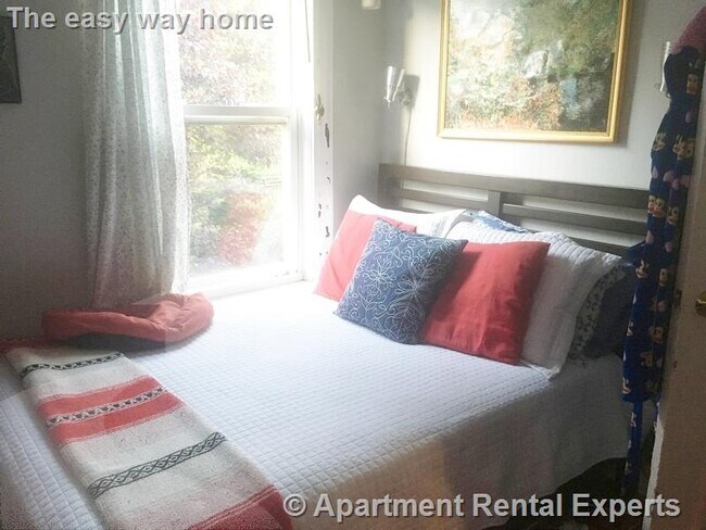 Foto del edificio - 377 Highland Ave