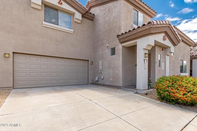 Foto del edificio - 7959 W Waltann Ln