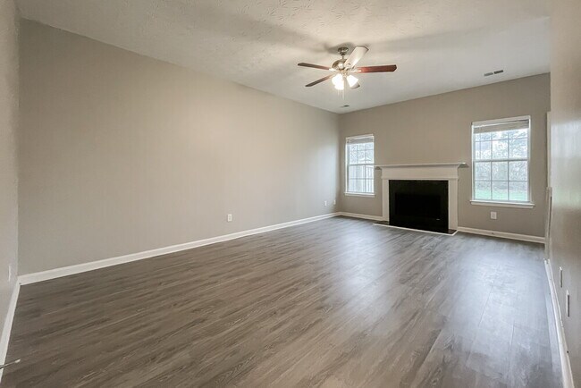 Building Photo - 11181 Aliyah Dr