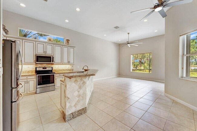 Foto del edificio - 8345 Pine Ln