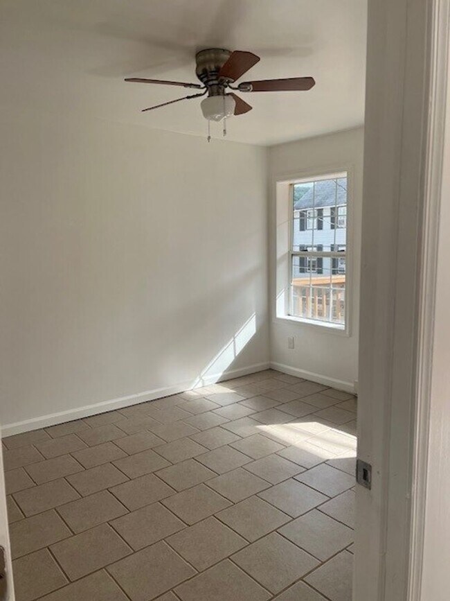 Foto del edificio - 18 Water St