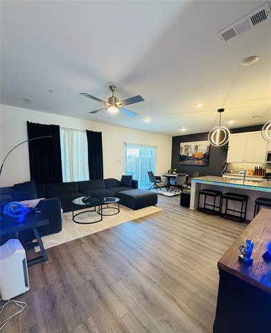 Foto del edificio - 1364 Hill Country Pl