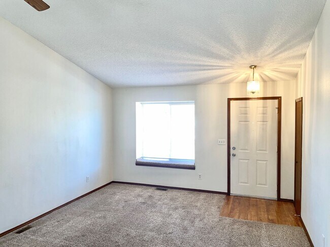 Photo - Fantastic Multi-Level Single Family Home i...