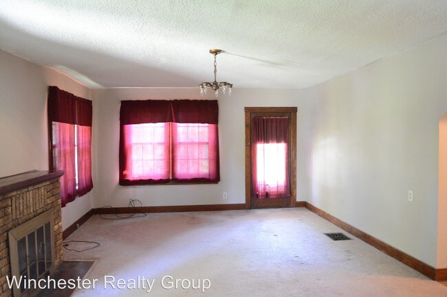 Building Photo - 3 br, 1 bath House - 1809 N Drury