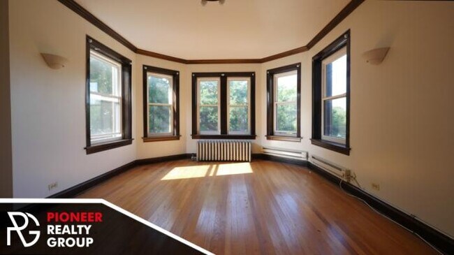 Foto del edificio - 1 bedroom in CHICAGO IL 60613