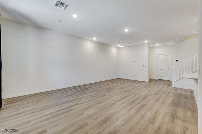 Foto del edificio - 3642 Stoppani Ave