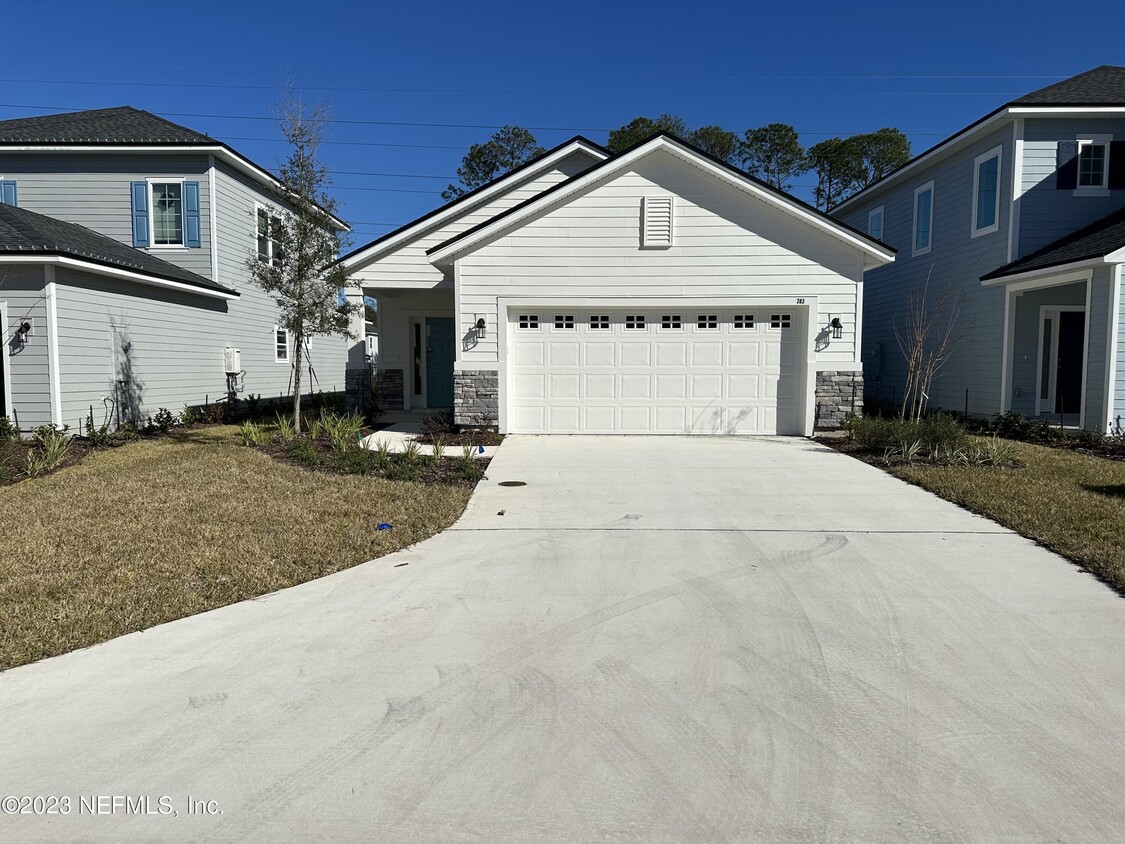 Primary Photo - 283 Wineberry Ln