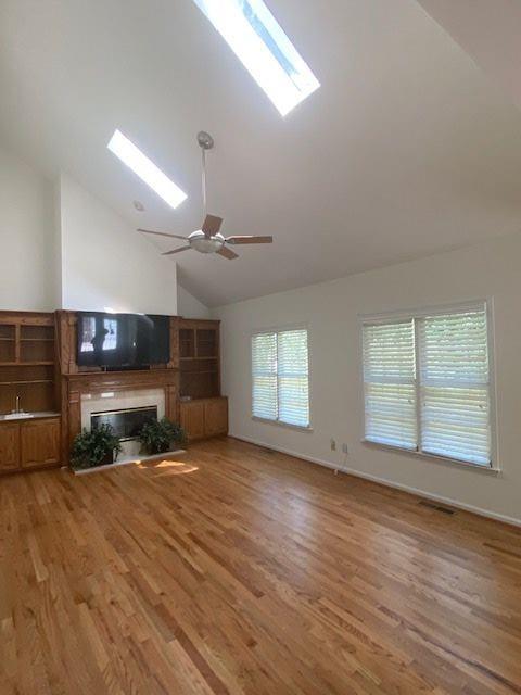 Foto del edificio - 528 Fortune Ridge Rd