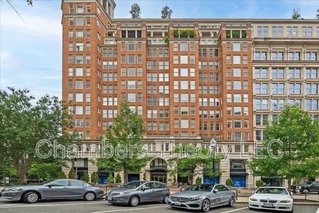 Building Photo - 601 Pennsylvania Ave NW