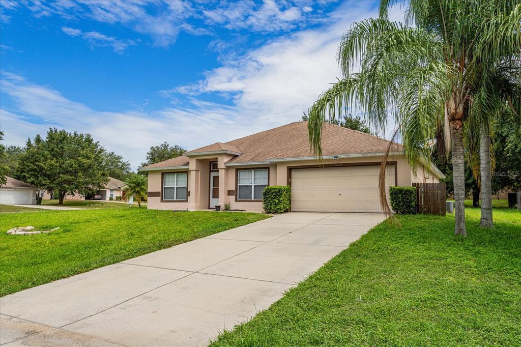 Primary Photo - 2235 Lake Pointe Cir