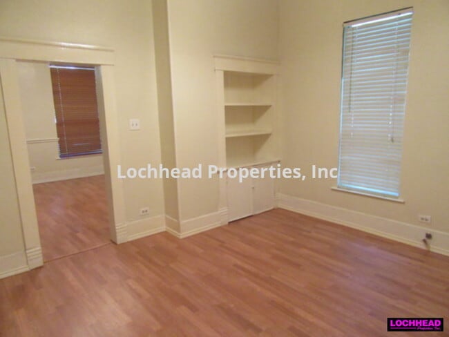 Building Photo - ADORABLE TWO BEDROOM HOME IN THE HEART OF ...