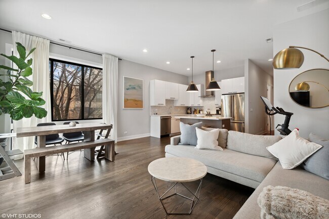 Foto del edificio - 1618 N Bosworth Ave