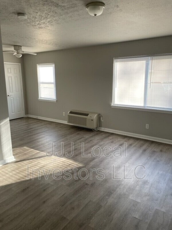 411 Iowa Ave Unit 5, Louisville, KY 40208 Condo for Rent in Louisville, KY