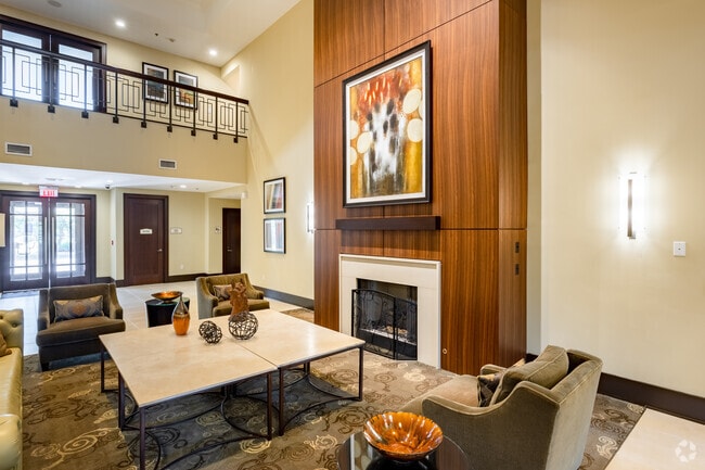 Lobby Photo - The Grove at Somerset