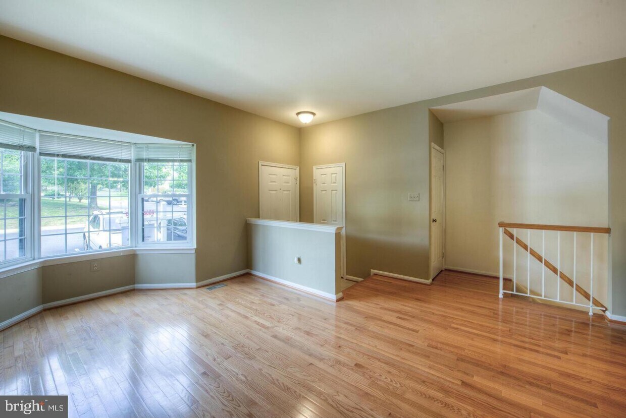 13526 Sierra Dr, Clifton, VA 20124 Townhome Rentals in Clifton VA