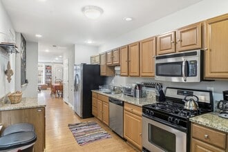 Building Photo - 2040 Orleans St