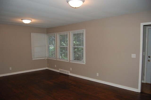 Foto del edificio - 505 Melrose Ct