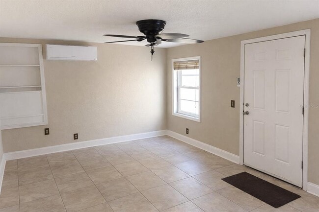 Foto del edificio - 8170 27th Ave N