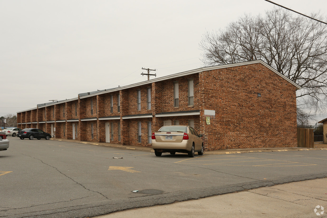 Foto del edificio - Town House Apartments