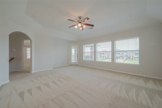 Building Photo - 18118 Billabong Crescent Ct