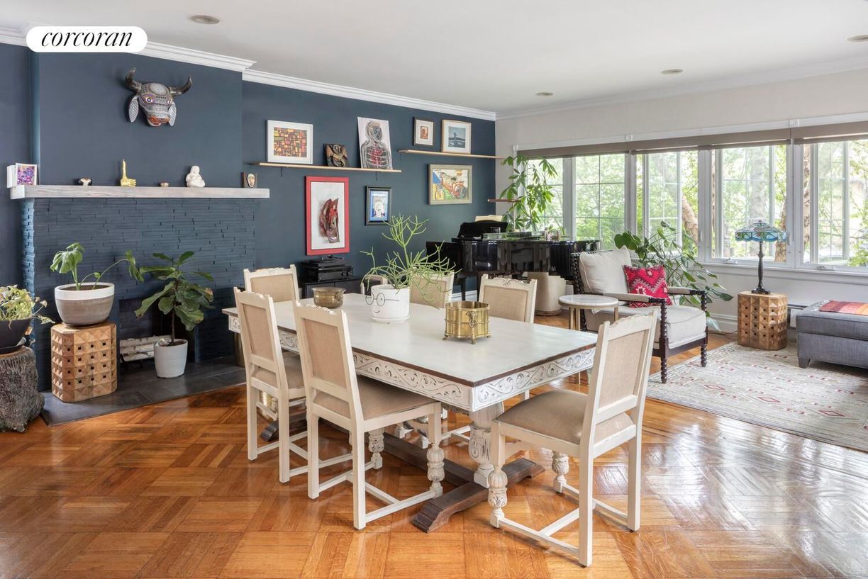Foto principal - 826 E 22nd St