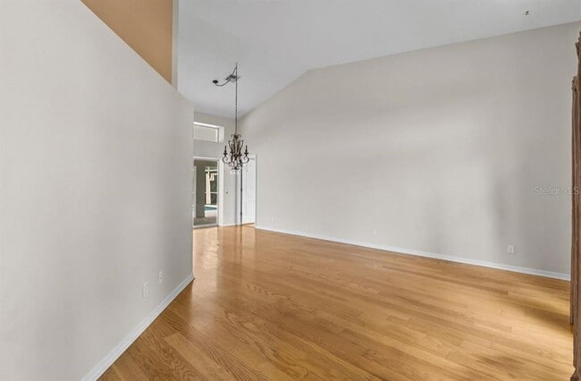 Building Photo - 1040 Bay Harbor Dr