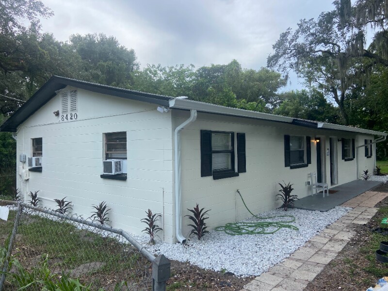 Foto principal - 8420 N Brooks St