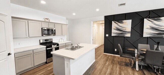 Foto del edificio - 24836 Sugar Pine Cone St
