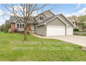 Building Photo - 9994 Dunberry Cir