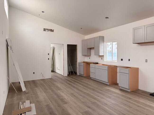 Building Photo - New Construction!