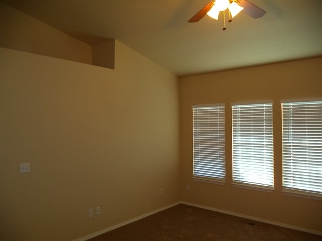 Building Photo - 1220 W Waltman Drive