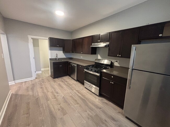 Building Photo - 3357 W 63rd Pl