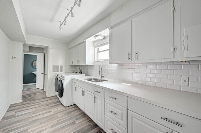 Foto del edificio - 2420 McDuffie St