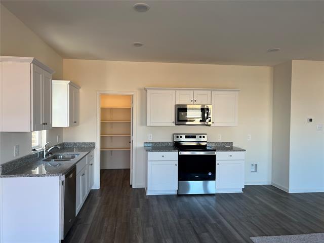 Foto del edificio - 13328 Ridings Dr