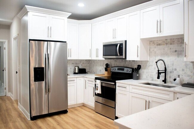 Foto del edificio - Glamorous Ybor Home • near Downtown