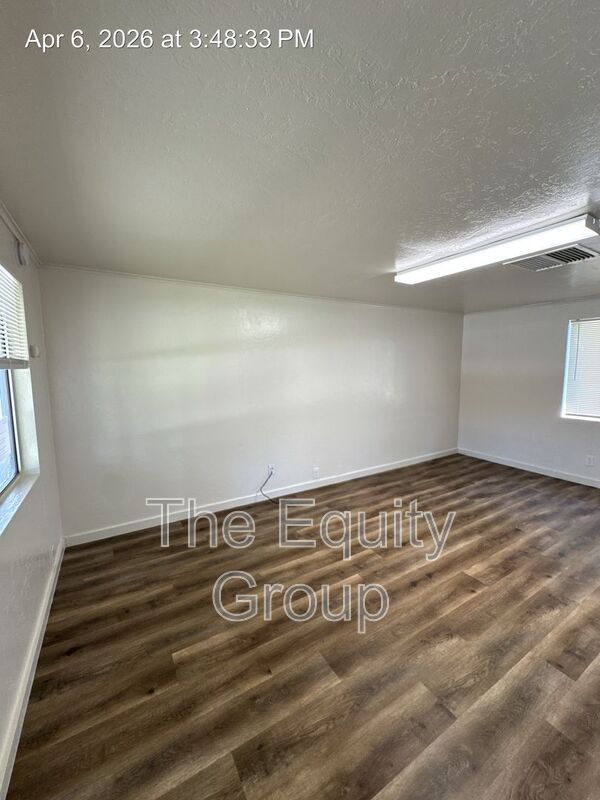Building Photo - 143 N Castle Rock St