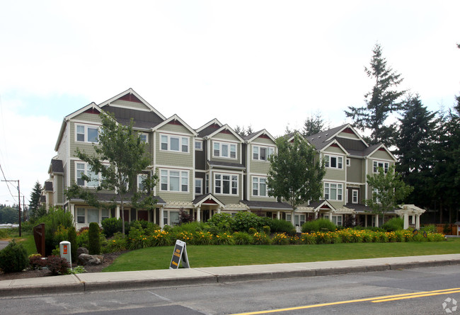 Primary Photo - Red Leaf Townhomes