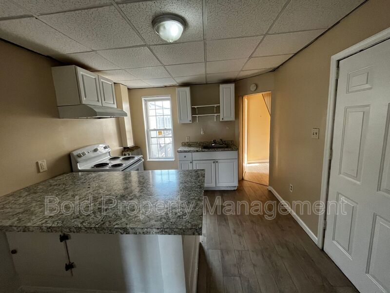 231 W Greenwich St Unit 2, Reading, PA 19601 Condo for Rent in Reading, PA