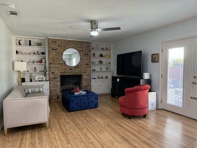 Foto del edificio - 7476 Walling Ln