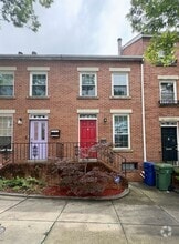 Building Photo - 23 N Ann St
