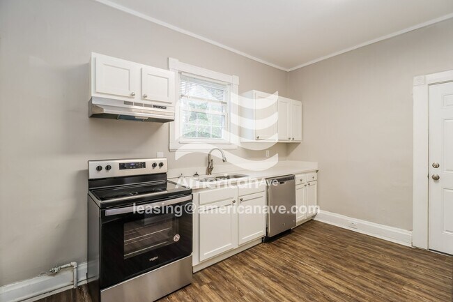 Foto del edificio - 5206 Ravenna St