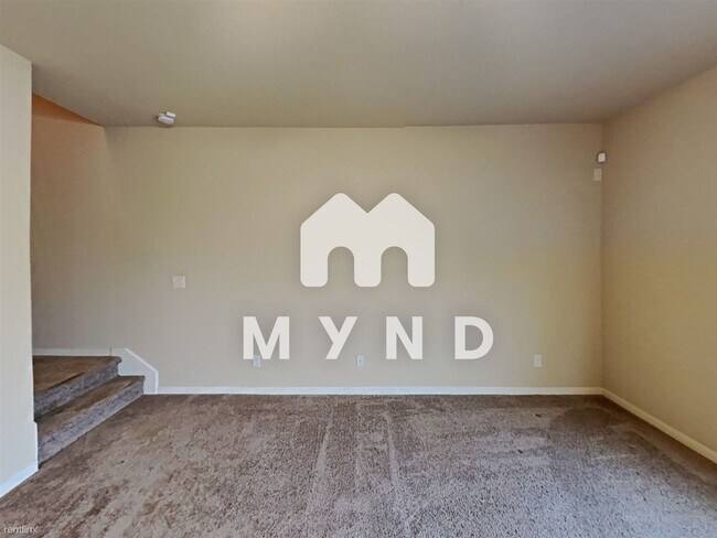 Building Photo - 3 br, 2.5 bath House - 10410 Royal Est