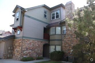 Building Photo - 5220 Boardwalk Dr