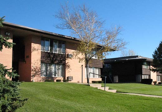 Primary Photo - 6630 W Barnard Ave