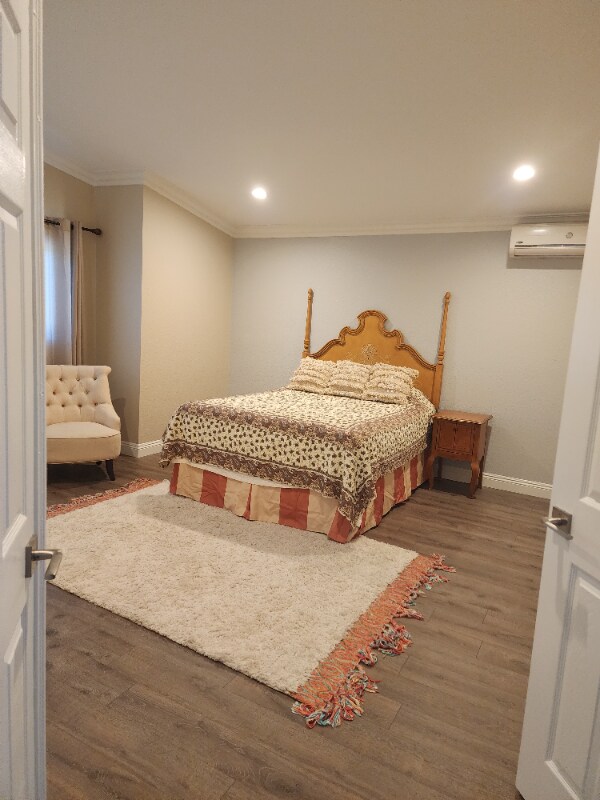 Primary Photo - 730 Leyland Dr
