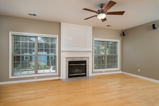 Building Photo - 568 Millpond Rd